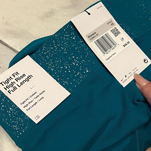 Nike Teal Glitter Waistband Leggings – Size XS – NWT - Picture 3 of 4